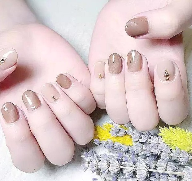 Why should short nails be made of nails? nails,short,short nails