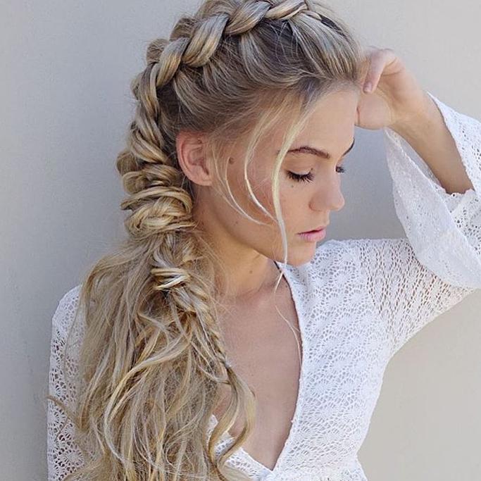 47 Elegant Ways To Style Side Braid For Long Hair side braid hairstyles, braid hairstyles, wedding hairstyle, boho hairstyles, party hairstyles