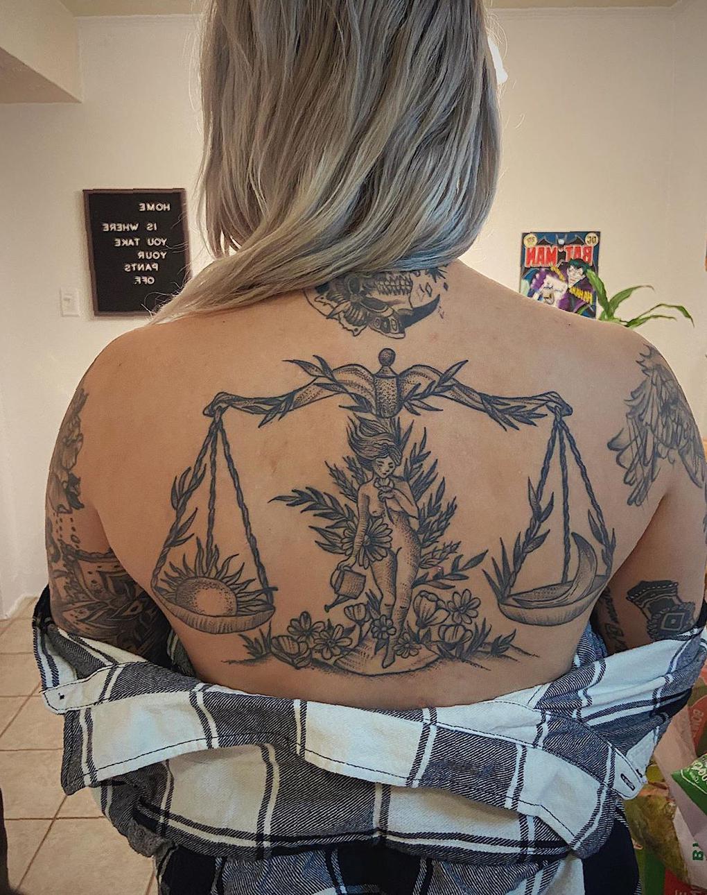 60 Attractive and Sexy Back Tattoo Ideas For Girls 2020 - SooShell