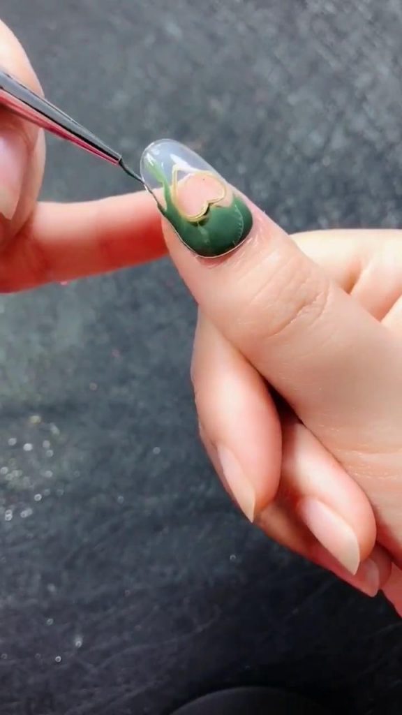DIY Dark Green Heart Nail Art - SooShell